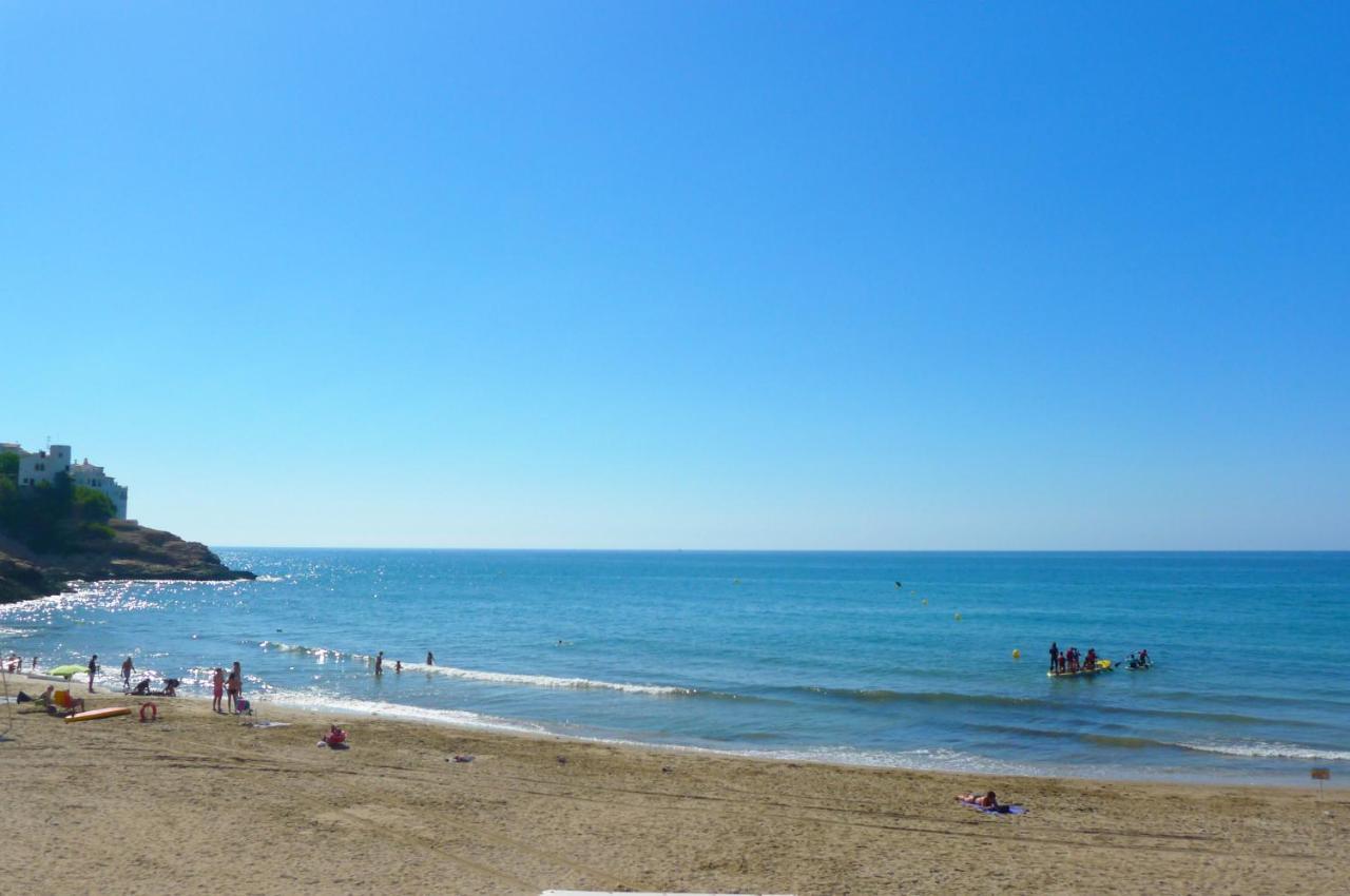 דירות סיטגס La Marina Seaview Penthouse מראה חיצוני תמונה