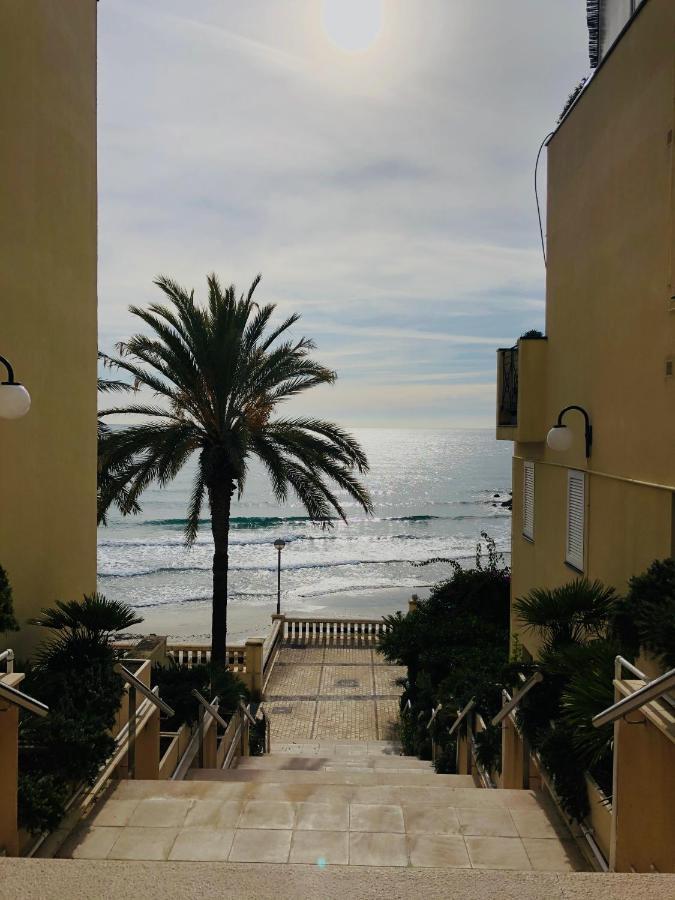 דירות סיטגס La Marina Seaview Penthouse מראה חיצוני תמונה