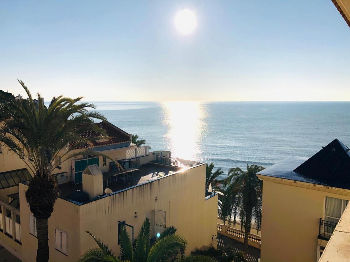 דירות סיטגס La Marina Seaview Penthouse מראה חיצוני תמונה
